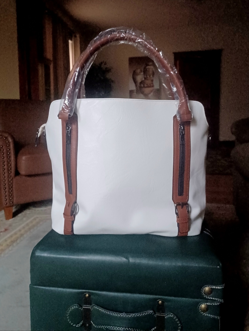 WHITE & BROWN SHOULDER BAG w/GENUINE LEATHER ACCENTS/TRIM-(NEW) - Picture 4 of 10